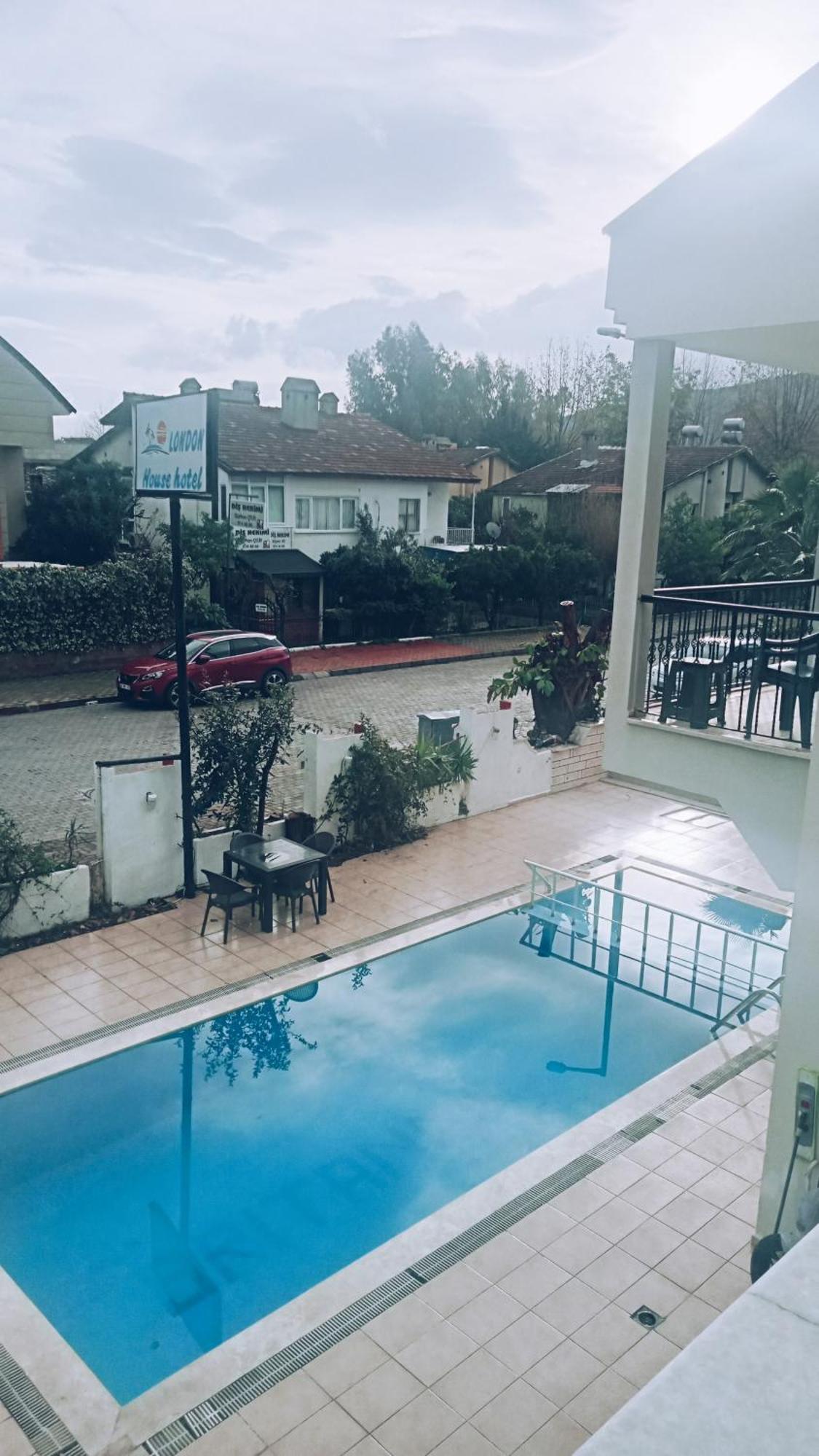London House Hotel 凯梅尔 外观 照片