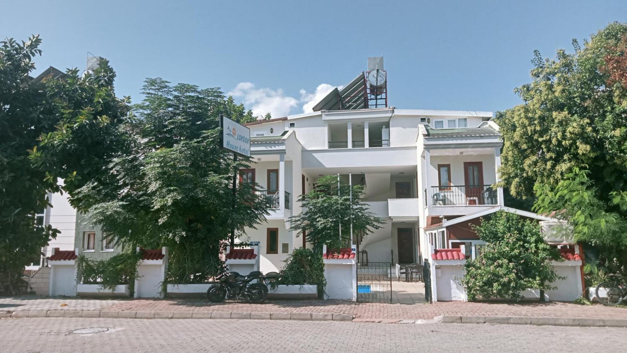 London House Hotel 凯梅尔 外观 照片
