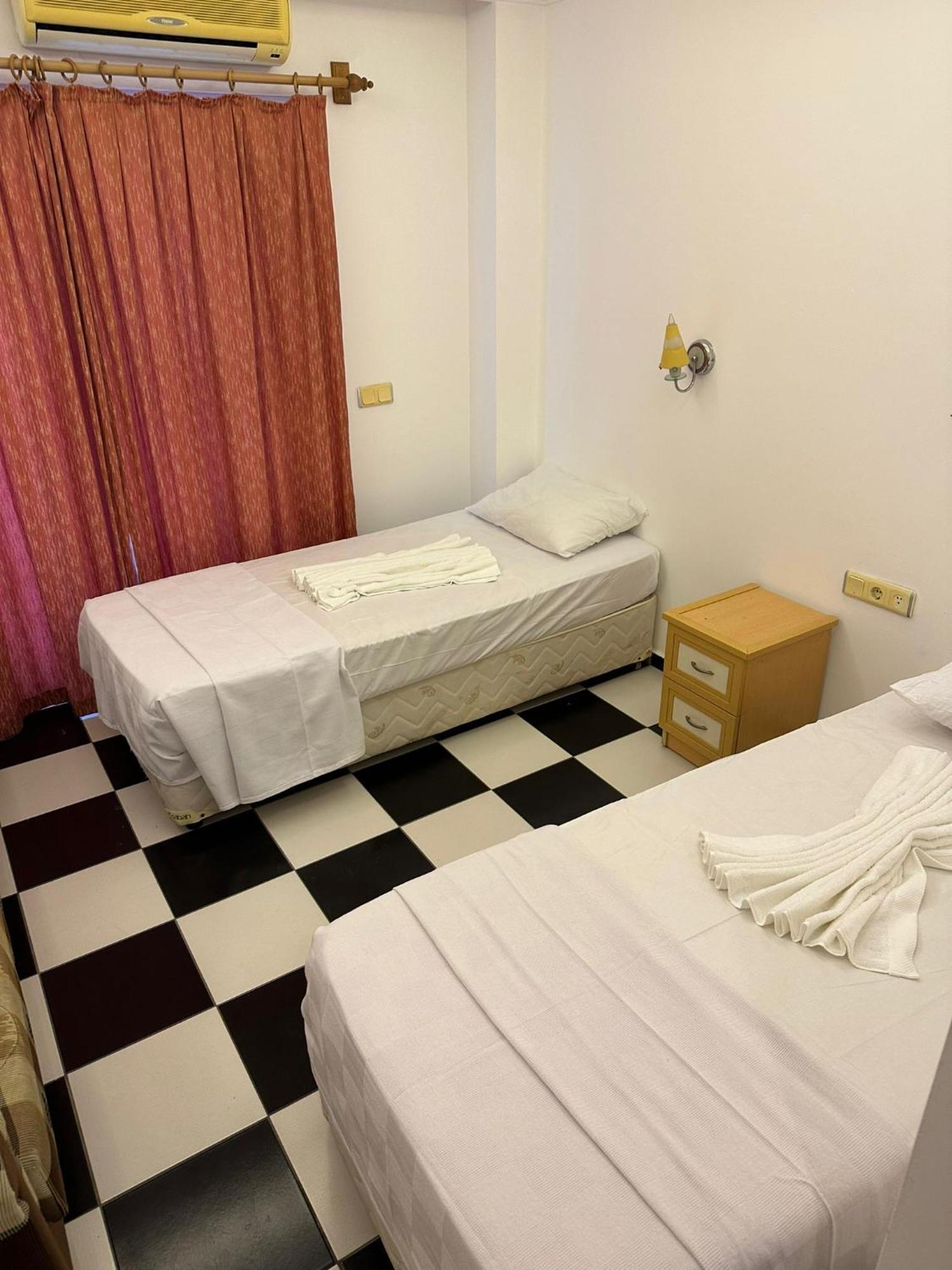 London House Hotel 凯梅尔 客房 照片